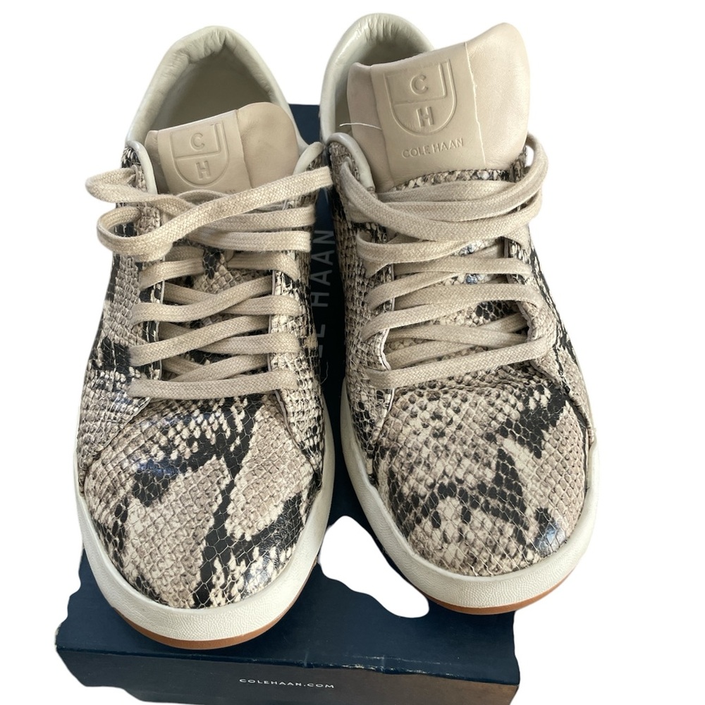 Cole Haan Snake Print Sneakers
Size 8 excellent condition